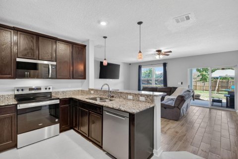 Villa ou maison à vendre à Port St. Lucie, Floride: 3 chambres, 174.01 m2 № 2176792 - photo 11