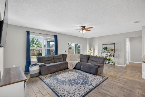 Villa ou maison à vendre à Port St. Lucie, Floride: 3 chambres, 174.01 m2 № 2176792 - photo 2
