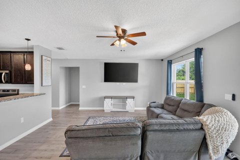 Villa ou maison à vendre à Port St. Lucie, Floride: 3 chambres, 174.01 m2 № 2176792 - photo 10