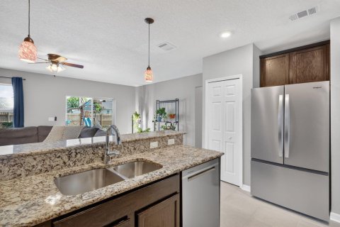 Villa ou maison à vendre à Port St. Lucie, Floride: 3 chambres, 174.01 m2 № 2176792 - photo 12