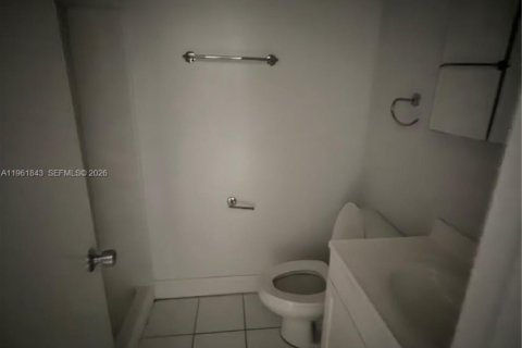 Снять в аренду кондоминиум в Гринакрес, Флорида 2 спальни, 78.69м2, № 2024656 - фото 11