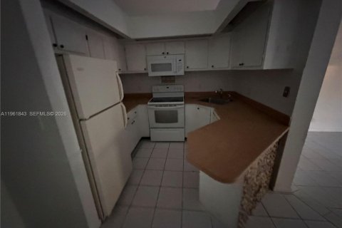 Снять в аренду кондоминиум в Гринакрес, Флорида 2 спальни, 78.69м2, № 2024656 - фото 16