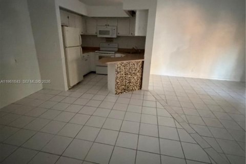 Снять в аренду кондоминиум в Гринакрес, Флорида 2 спальни, 78.69м2, № 2024656 - фото 13