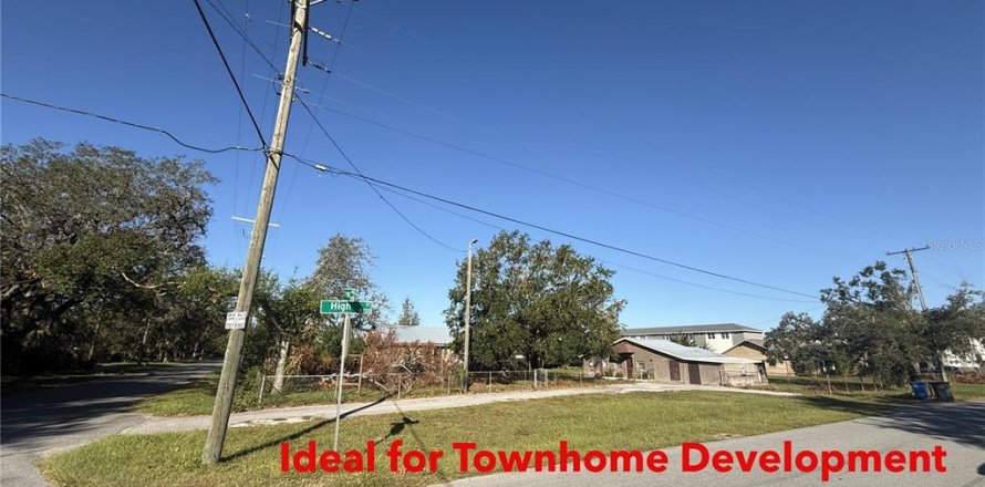 Terreno en Tampa, Florida № 1414316