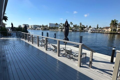 Copropriété à vendre à Fort Lauderdale, Floride: 2 chambres, 116.13 m2 № 1477217 - photo 22