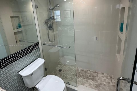Copropriété à vendre à Fort Lauderdale, Floride: 2 chambres, 116.13 m2 № 1477217 - photo 9