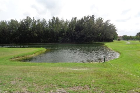 Copropriété à vendre à Pembroke Pines, Floride: 2 chambres, 140 m2 № 1770789 - photo 5