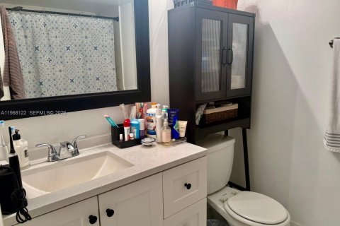 Condominio en venta en Miami, Florida, 1 dormitorio, 70.33 m2 № 2031211 - foto 9