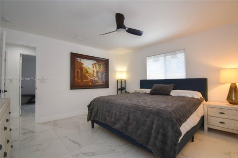 Купить виллу или дом в Форт-Лодердейл, Флорида 4 спальни, 130.06м2, № 1978651 - фото 13