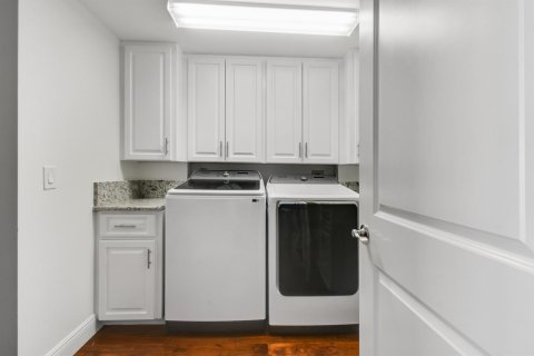 Condo in Jupiter, Florida, 2 bedrooms № 2246230 - photo 28