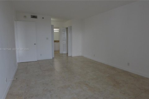 Condominio en venta en Aventura, Florida, 2 dormitorios, 91.97 m2 № 1987986 - foto 7