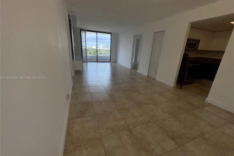 Condominio en venta en Aventura, Florida, 2 dormitorios, 91.97 m2 № 1987986 - foto 21