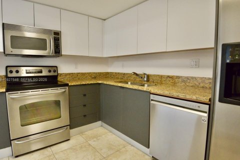 Condominio en venta en Aventura, Florida, 2 dormitorios, 91.97 m2 № 1987986 - foto 22