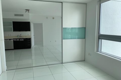 Copropriété à vendre à Miami, Floride: 2 chambres, 103.49 m2 № 2052256 - photo 9