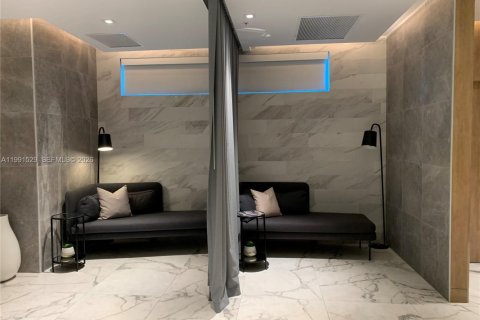 Copropriété à vendre à Miami, Floride: 2 chambres, 103.49 m2 № 2052256 - photo 30