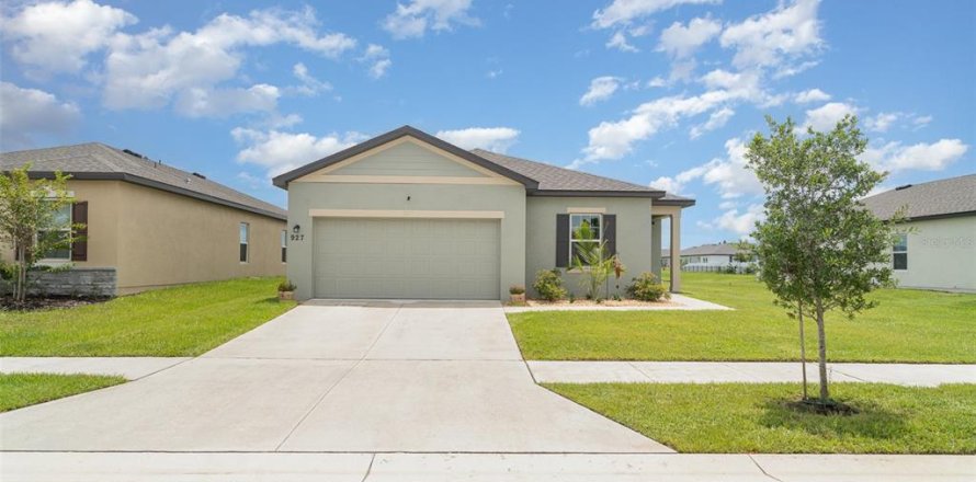 House in Ruskin, Florida 3 bedrooms, 131.92 sq.m. № 1824106
