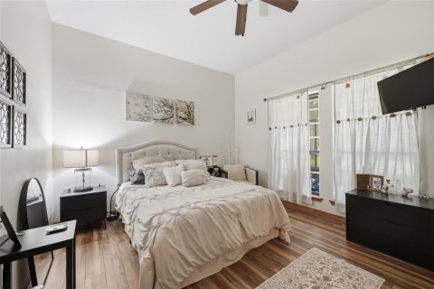 Casa en venta en Geneva, Florida, 5 dormitorios, 316.61 m2 № 2209244 - foto 17