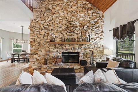 Casa en venta en Geneva, Florida, 5 dormitorios, 316.61 m2 № 2209244 - foto 7