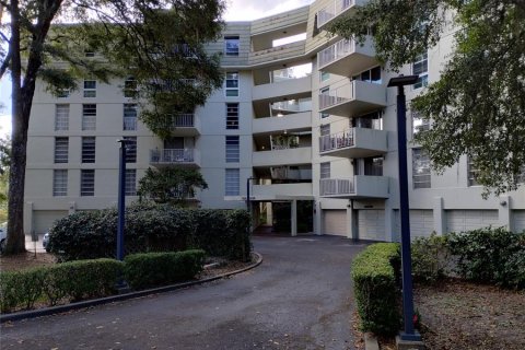 Condo in Gainesville, Florida, 2 bedrooms № 2113593