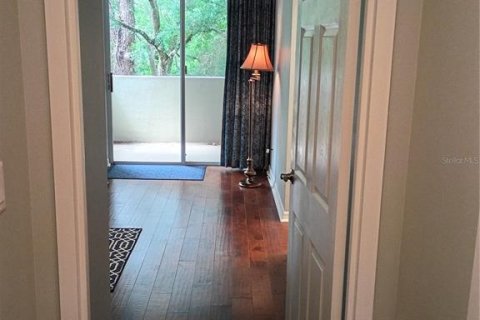 Condo in Gainesville, Florida, 2 bedrooms № 2113593 - photo 21