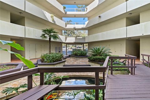 Condo in Gainesville, Florida, 2 bedrooms № 2113593 - photo 7