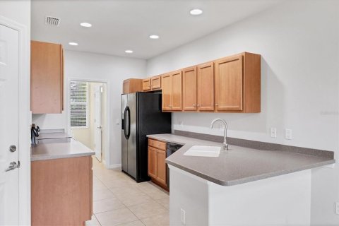 Townhouse in Sarasota, Florida 3 bedrooms, 154.31 sq.m. № 1725397 - photo 9