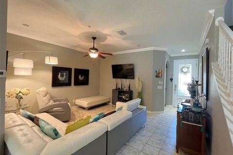 Townhouse in Oviedo, Florida 3 bedrooms, 145.67 sq.m. № 1843331 - photo 4