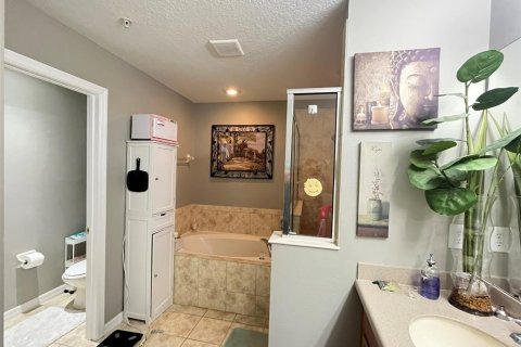 Townhouse in Oviedo, Florida 3 bedrooms, 145.67 sq.m. № 1843331 - photo 14