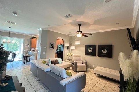 Townhouse in Oviedo, Florida 3 bedrooms, 145.67 sq.m. № 1843331 - photo 3