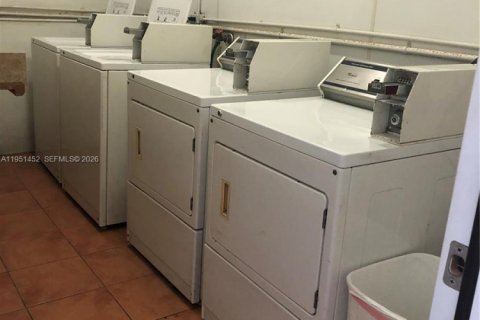 Снять в аренду кондоминиум в Майами-Бич, Флорида 41.06м2, № 2006256 - фото 4