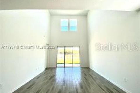 Casa en alquiler en Kissimmee, Florida, 4 dormitorios, 198.81 m2 № 1774950 - foto 4