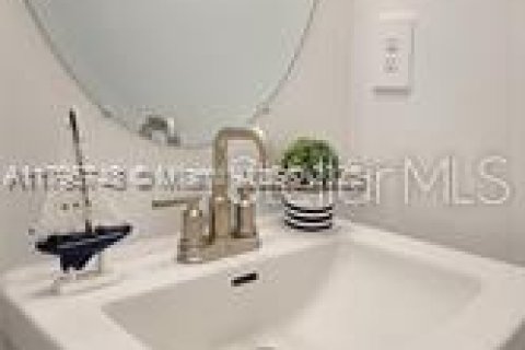 Casa en alquiler en Kissimmee, Florida, 4 dormitorios, 198.81 m2 № 1774950 - foto 16