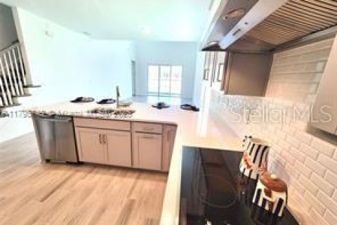 Casa en alquiler en Kissimmee, Florida, 4 dormitorios, 198.81 m2 № 1774950 - foto 11