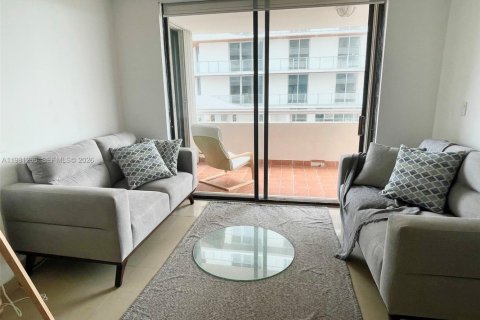 Снять в аренду кондоминиум в Майами-Бич, Флорида 1 спальня, 75.62м2, № 2043611 - фото 18