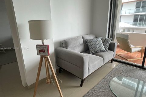 Снять в аренду кондоминиум в Майами-Бич, Флорида 1 спальня, 75.62м2, № 2043611 - фото 17