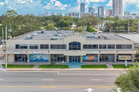 Propiedad comercial en alquiler en Orlando, Florida, 2795.43 m2 № 1387674 - foto 1