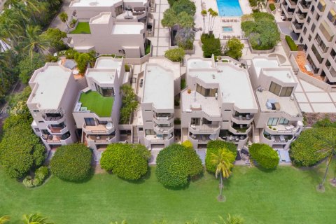 Adosado en venta en Key Biscayne, Florida, 4 dormitorios, 302.3 m2 № 2063516 - foto 6