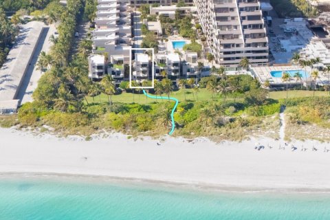 Adosado en Key Biscayne, Florida 4 dormitorios, 302.3 m2 № 2063516