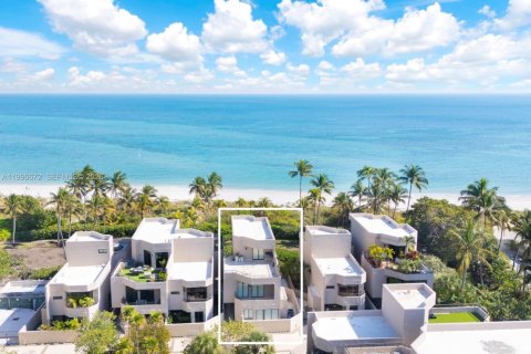 Adosado en venta en Key Biscayne, Florida, 4 dormitorios, 302.3 m2 № 2063516 - foto 5