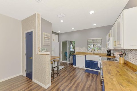 Купить таунхаус в Брейдентон, Флорида 7 комнат, 132.76м2, № 2215794 - фото 21