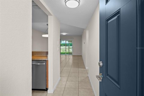 Condominio en alquiler en Saint Petersburg, Florida, 2 dormitorios, 88.26 m2 № 1913629 - foto 2