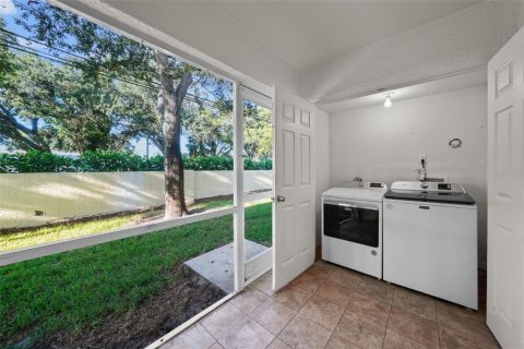 Condominio en alquiler en Saint Petersburg, Florida, 2 dormitorios, 88.26 m2 № 1913629 - foto 19