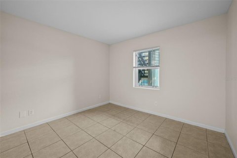 Condominio en alquiler en Saint Petersburg, Florida, 2 dormitorios, 88.26 m2 № 1913629 - foto 14