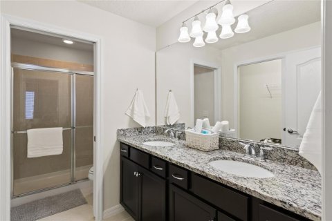 Touwnhouse à vendre à Kissimmee, Floride: 5 chambres, 210.24 m2 № 2134460 - photo 28
