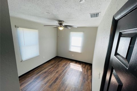 Villa ou maison à louer à Haines City, Floride: 2 chambres, 92.9 m2 № 2310789 - photo 23