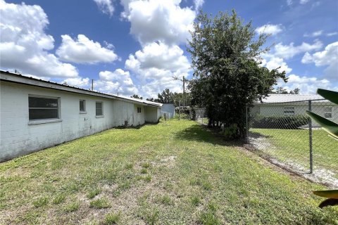 House in Plant City, Florida 3 bedrooms, 124.49 sq.m. № 1832824 - photo 9