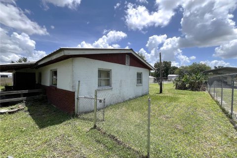 House in Plant City, Florida 3 bedrooms, 124.49 sq.m. № 1832824 - photo 11