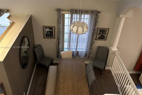 House in Pembroke Pines, Florida 4 bedrooms, 275.46 sq.m. № 2045561 - photo 24