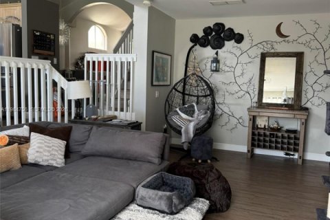 House in Pembroke Pines, Florida 4 bedrooms, 275.46 sq.m. № 2045561 - photo 16