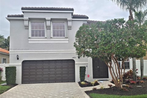 House in Pembroke Pines, Florida 4 bedrooms, 275.46 sq.m. № 2045561 - photo 2
